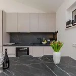 Kiwi *